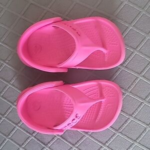 Crocs Pink Flip Flops Size 6-7C Toddler Infant Babies Girls